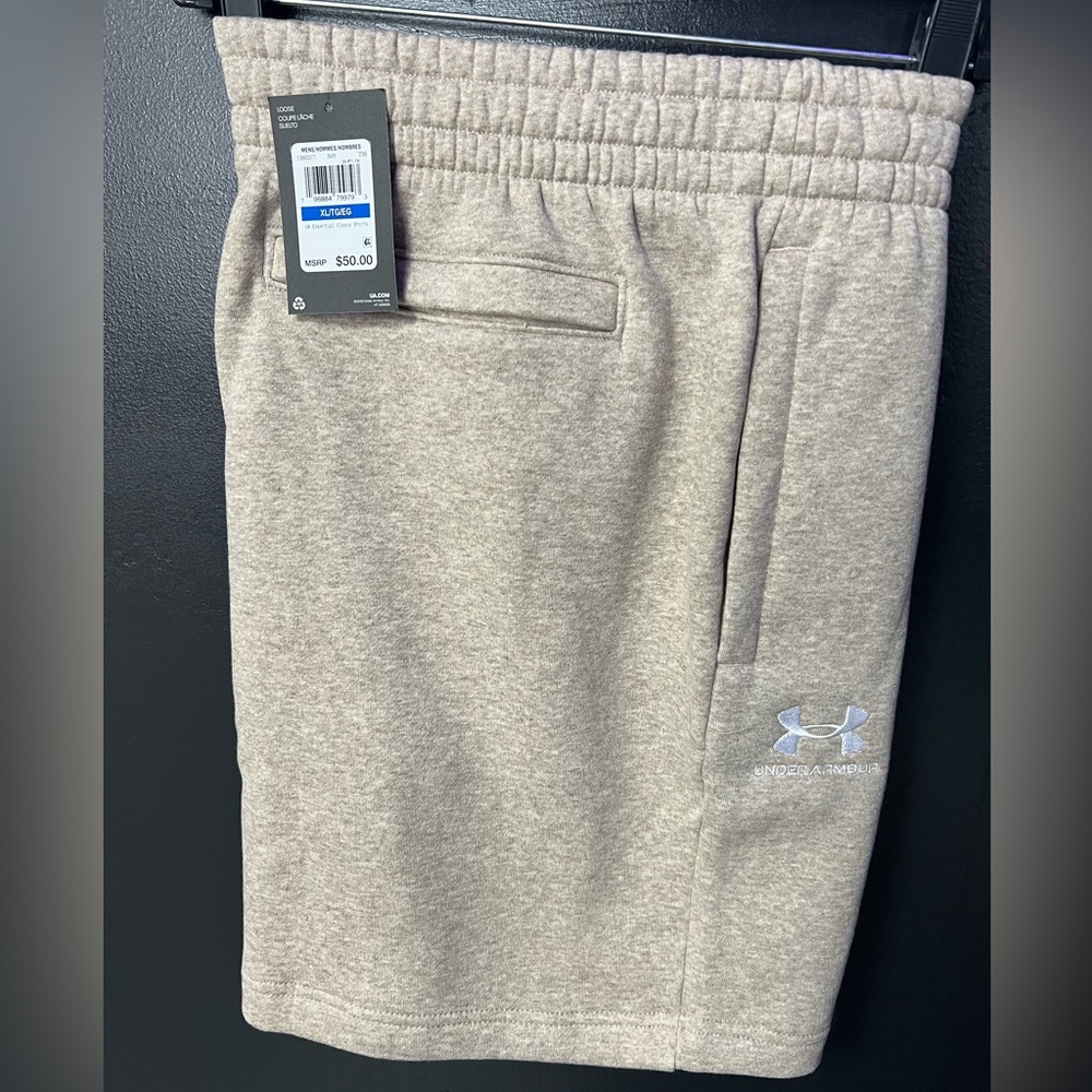 UA Essential Fleece shorts